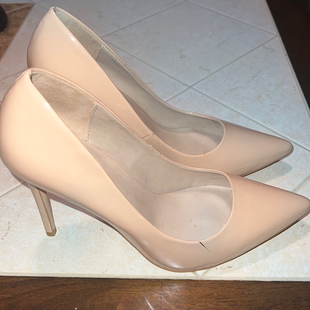 Nude pumps. Heels.